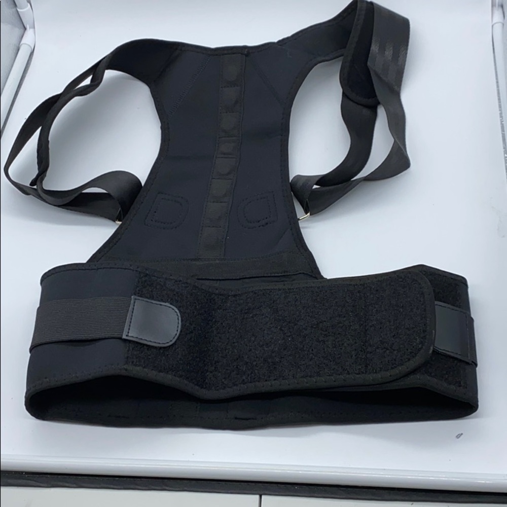NWOT Posture corrector adult medium